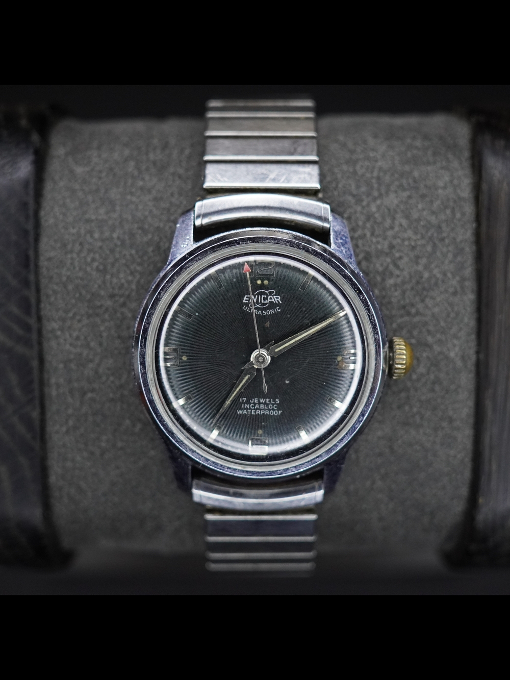 Vintage Enicar Ultrasonic 17 Jewels Incabloc Swiss Manual Wind Black Dial Watch